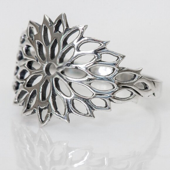 Stunning 925 Sterling Silver Flower Ring, Statement ring, Botanical Summer Ring - Picture 1 of 4